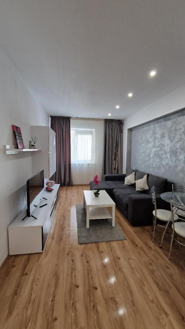Apartment Rin Grand Sofmed *